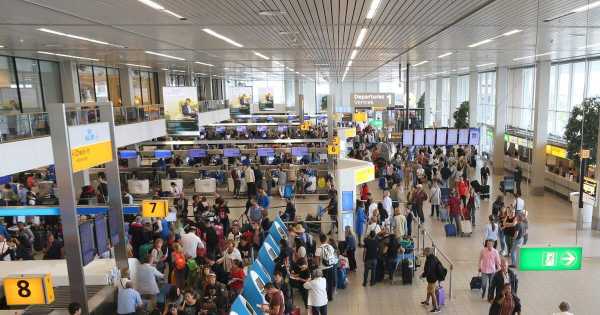 Τι πιστεύουν οι Βρετανοί για την ετοιμότητα των αεροδρομίων το καλοκαίρι