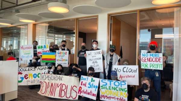ΗΠΑ: Υπαλληλοι της Google εισέβαλαν σε γραφεία της εταιρείας για να διαμαρτυρηθούν για τη σύμβαση με το Ισραήλ