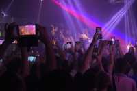 Η Μαρίνα Σάττι τραγουδά για πρώτη φορά live το «Ζάρι»| Πλήθος κόσμου στο πάρτι της ελληνικής αποστολής με το Eurojackpot