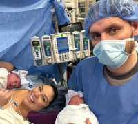 Αλαμπάμα: 32χρονη γέννησε δύο μωρά, από δύο μήτρες, σε δύο ημέρες