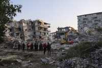 Σεισμός σε Τουρκία &amp; Συρία: «Θαύματα» στα ερείπια – Οδοιπορικό της ΕΡΤ στα Άδανα