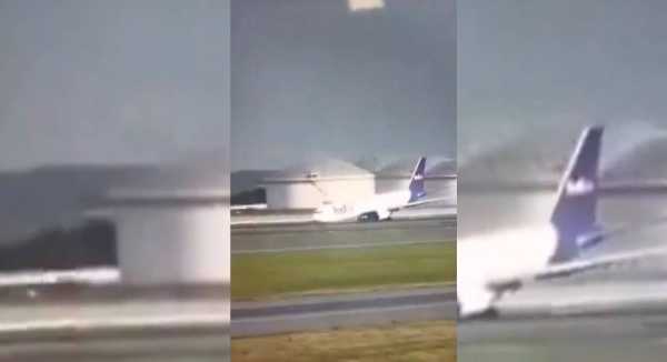 Βίντεο – Κωνσταντινούπολη: Αεροσκάφος Boeing 767 πραγματοποίησε αναγκαστική προσγείωση με την άτρακτο