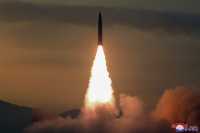 Στην εκτόξευση νέου βαλλιστικού πυραύλου προχώρησε η Βόρεια Κορέα