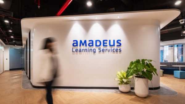 Συνεργασία μεταξύ American Express και Amadeus