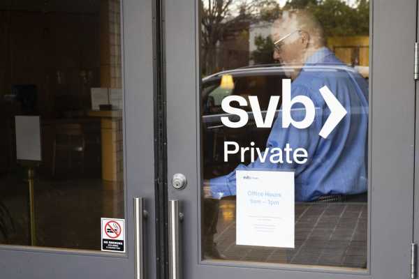 Καθησυχαστικός ο Ρίσι Σούνακ με την κατάρρευση της SVB – «Οι βρετανικές τράπεζες είναι επαρκώς κεφαλαιοποιημένες»