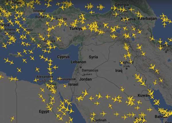 Πτήσεις ακυρώθηκαν σε Αθήνα και Ρόδο λόγω επίθεσης του Ιράν σε Ισραήλ