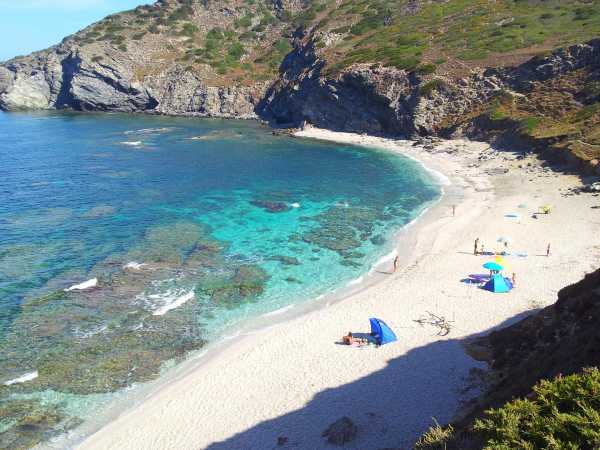 Tripadvisor: Δύο ελληνικές παραλίες στις 25 καλύτερες του κόσμου το 2024