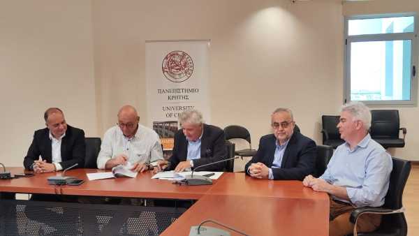 Υπογραφή σύμβασης OAK και Πανεπιστημίου Κρήτης για ανακατασκευή κτηρίου στο Ρέθυμνο